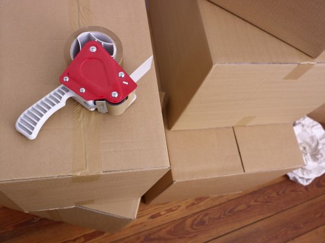 Safety notice and equipment in a secure storage environment